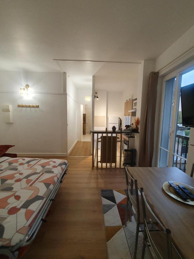 Ferienwohnung Voisin De Louis Xiv,Free Parking Versailles Exterior foto